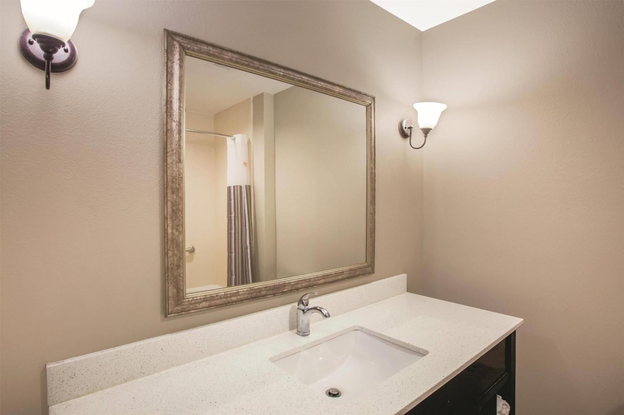 La Quinta By Wyndham Baton Rouge Denham Springs Hotell Eksteriør bilde