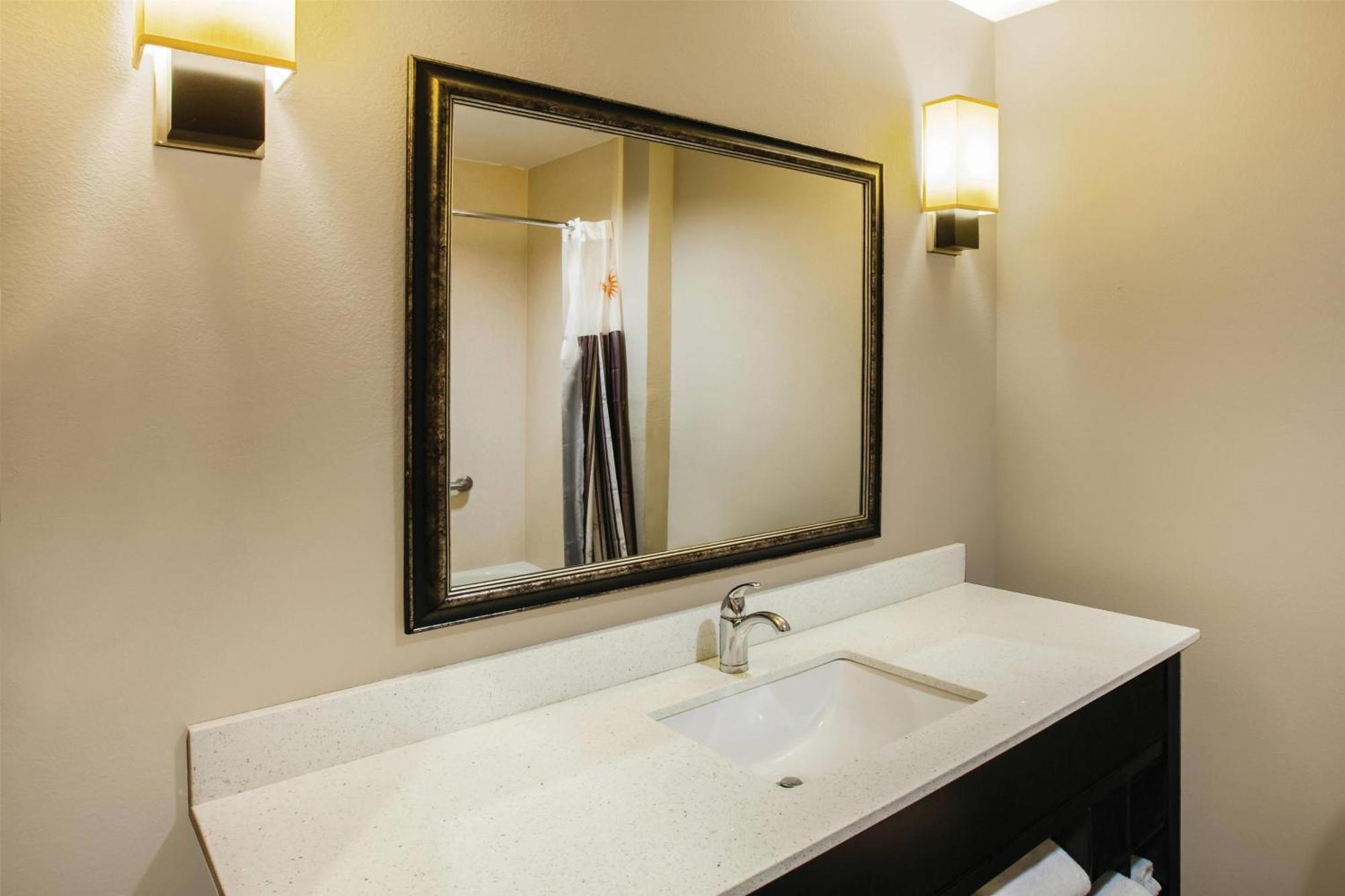 La Quinta By Wyndham Baton Rouge Denham Springs Hotell Eksteriør bilde