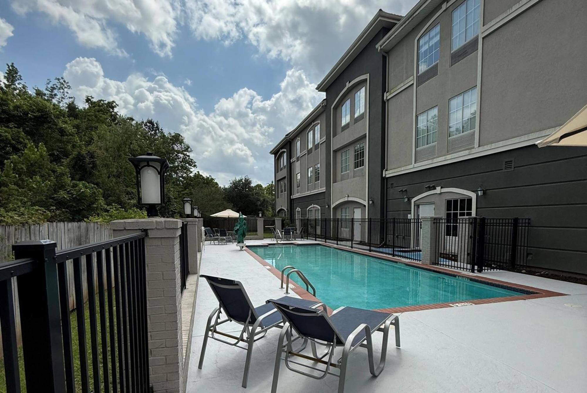 La Quinta By Wyndham Baton Rouge Denham Springs Hotell Eksteriør bilde